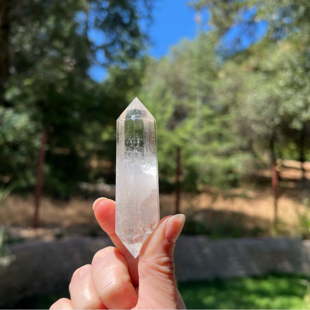Double Terminated Quartz - Picture 8 of 8